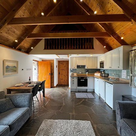Tigh Phadraig At Marys Thatched Cottages Elgol Exteriér fotografie