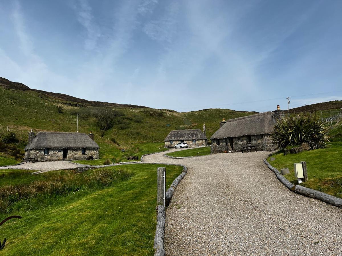 Tigh Phadraig At Marys Thatched Cottages Elgol Exteriér fotografie