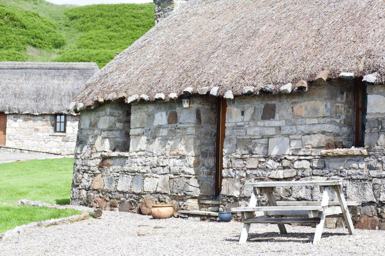 Tigh Phadraig At Marys Thatched Cottages Elgol Exteriér fotografie